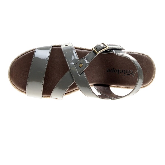 NIB Antelope Patent Grey Wedges Size 39 - Picture 4 of 6